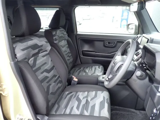 タフト(ダイハツ)の車両写真