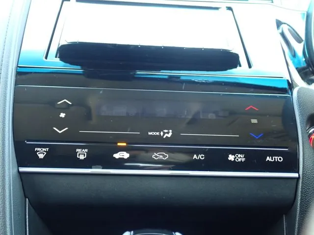 シャトル ハイブリッド(ホンダ)の車両写真