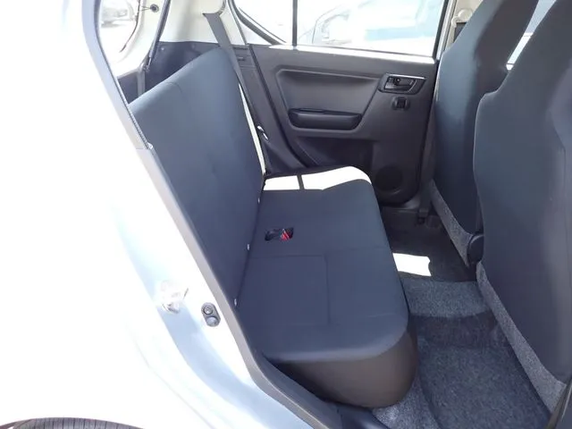 ミラ イース(ダイハツ)の車両写真