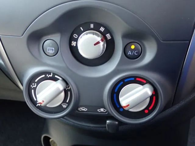 マーチ(ニッサン)の車両写真