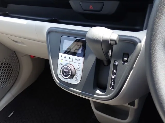 ブーン(ダイハツ)の車両写真
