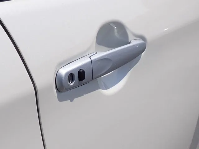 ブーン(ダイハツ)の車両写真