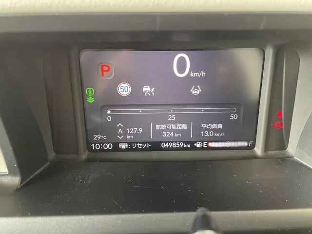 N BOX(ホンダ)の車両写真