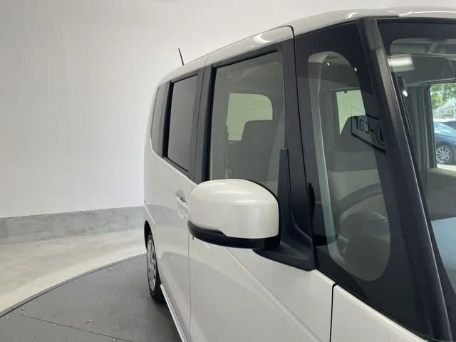 N BOX(ホンダ)の車両写真