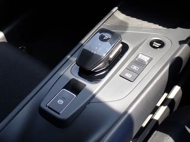 ノート(ニッサン)の車両写真