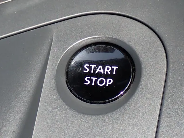 ノート(ニッサン)の車両写真