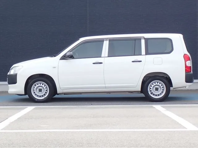 プロボックスバン 2WD(トヨタ)の車両写真