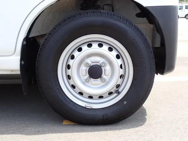 ダイハツ ハイゼットカーゴ
