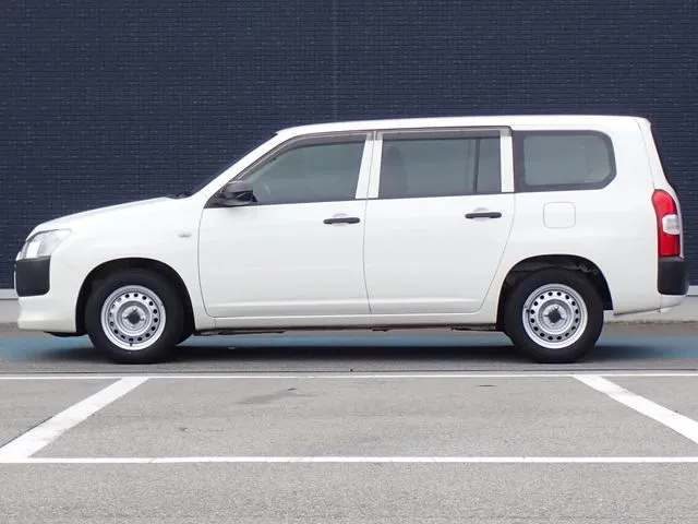 プロボックスバン 2WD(トヨタ)の車両写真