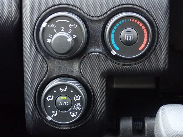 プロボックスバン 2WD(トヨタ)の車両写真