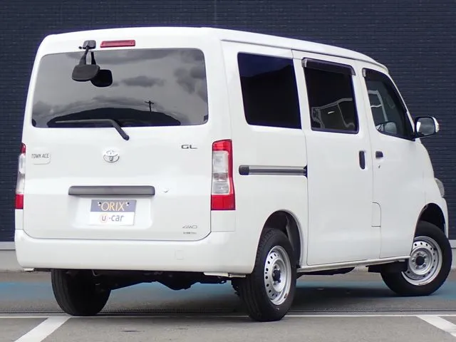 タウンエースバン 4WD(トヨタ)の車両写真