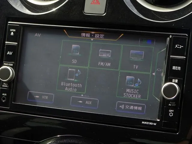 ノート(ニッサン)の車両写真