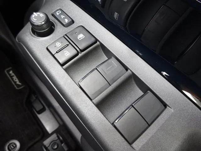アクア（トヨタ）の車両写真