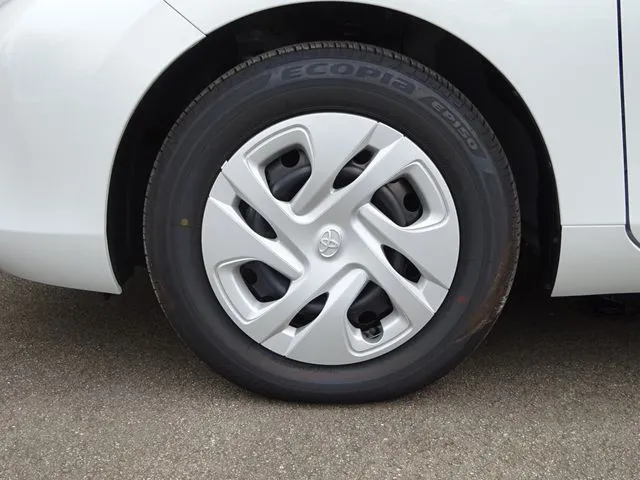 アクア（トヨタ）の車両写真