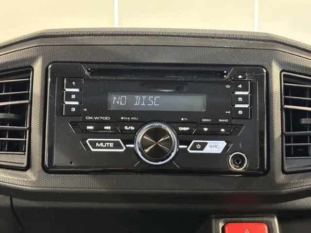 ダイハツ　ミラ　イース　４ＷＤ