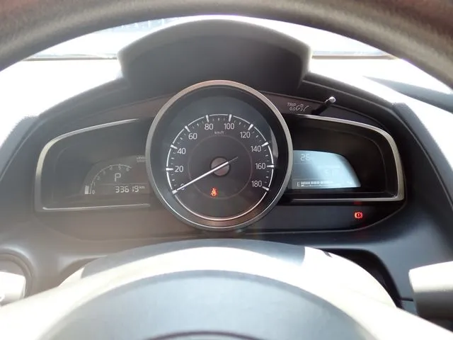 MAZDA2(マツダ)の車両写真