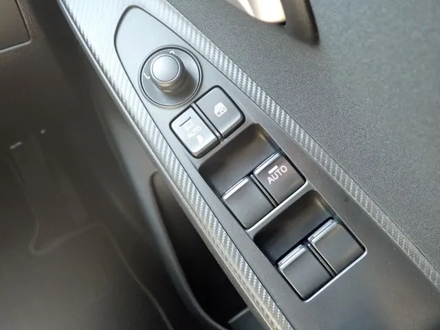 MAZDA2(マツダ)の車両写真