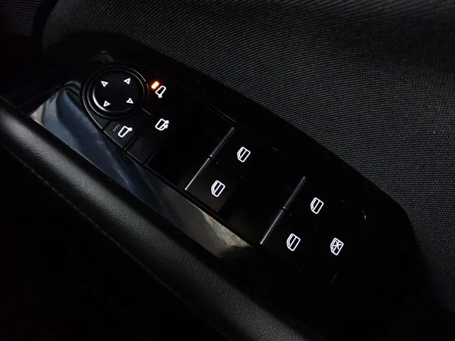 マツダ MAZDA3 セダン