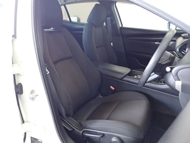 マツダ MAZDA3 セダン