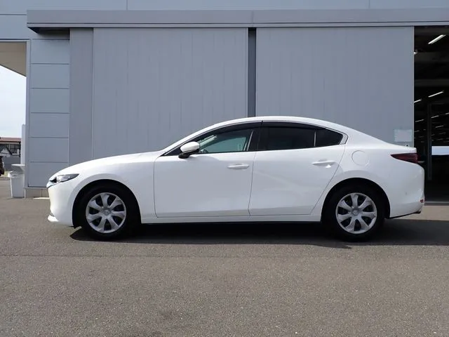 マツダ MAZDA3 セダン