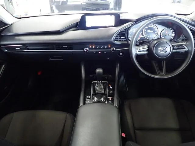 マツダ MAZDA3 セダン