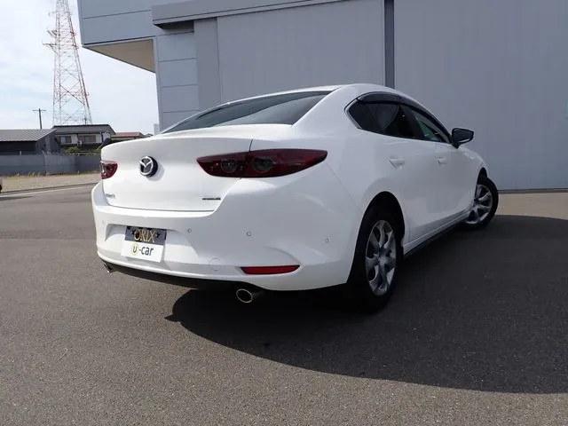 マツダ MAZDA3 セダン