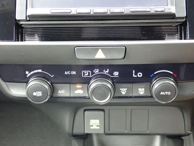 ホンダ フィット e:HEV