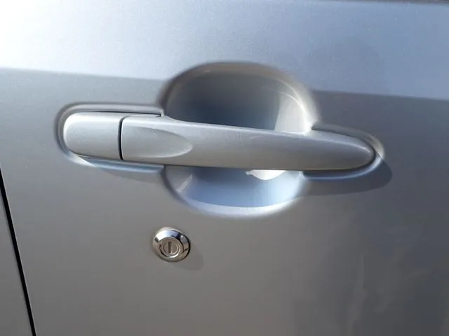 ムーヴ(ダイハツ)の車両写真