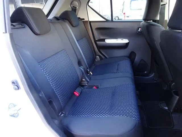 イグニス 4WD(スズキ)の車両写真