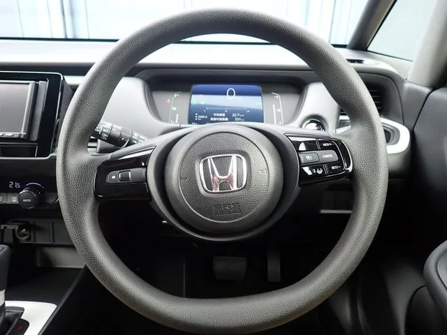 フィット e:HEV(ホンダ)の車両写真