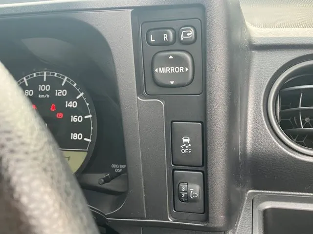 プロボックスバン　４ＷＤ（トヨタ）の車両写真