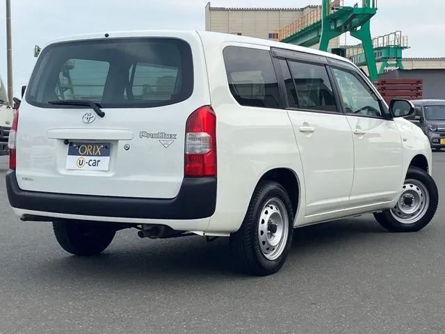 プロボックスバン　４ＷＤ（トヨタ）の車両写真