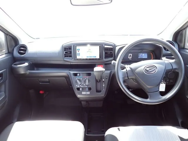 ミラ イース(ダイハツ)の車両写真