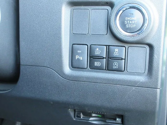 パッソ（トヨタ）の車両写真