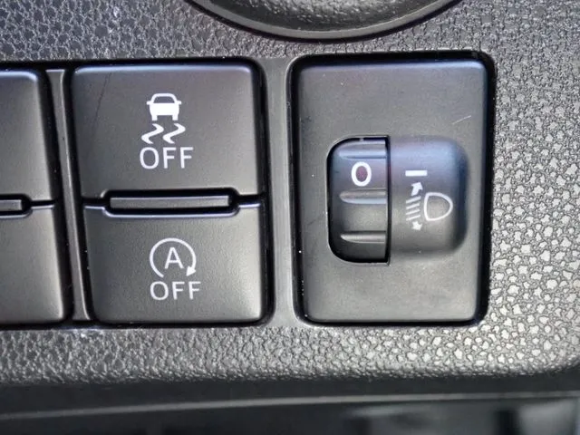 ミラ イース(ダイハツ)の車両写真