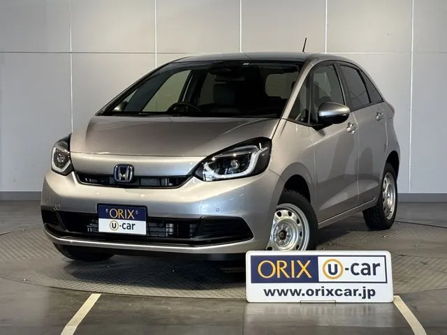 ホンダ フィット　ｅ：ＨＥＶ　４ＷＤ