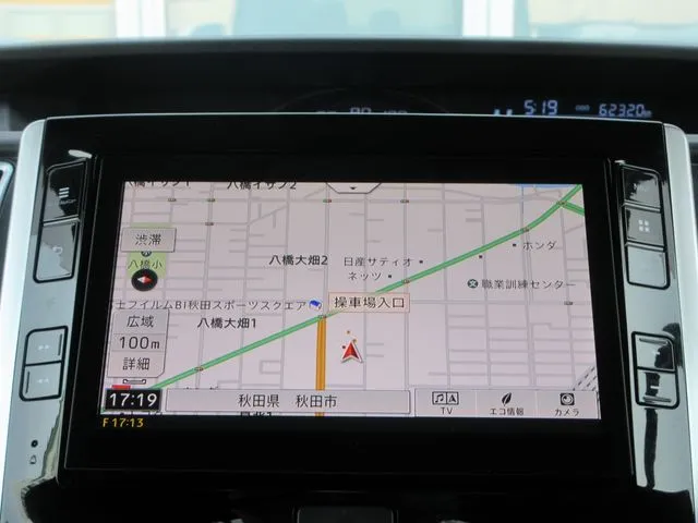 タント カスタム(ダイハツ)の車両写真