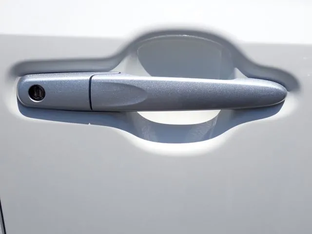 ミラ イース(ダイハツ)の車両写真