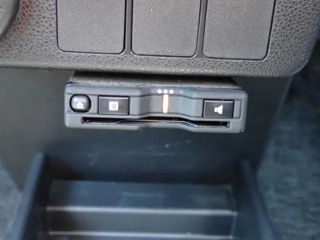 ミラ イース(ダイハツ)の車両写真