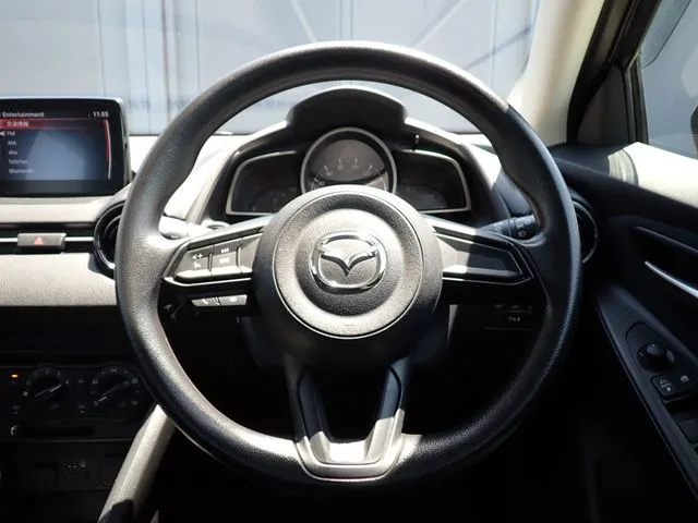 MAZDA2(マツダ)の車両写真