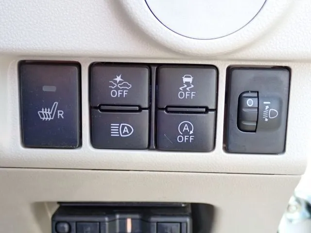ムーヴ　４ＷＤ（ダイハツ）の車両写真