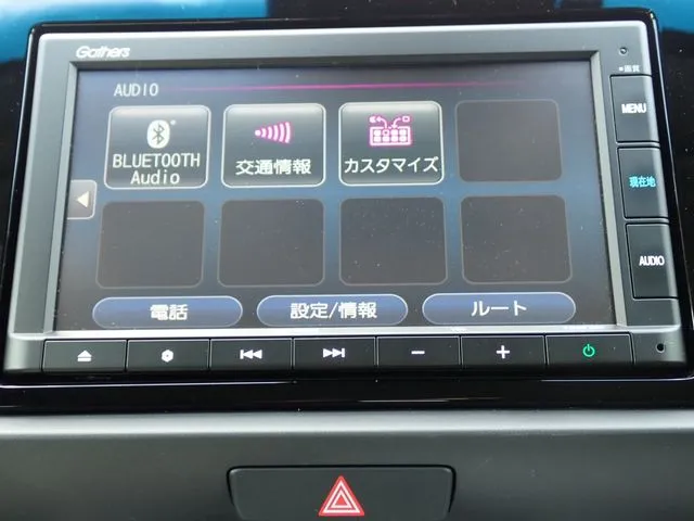 フィット　ｅ：ＨＥＶ（ホンダ）の車両写真
