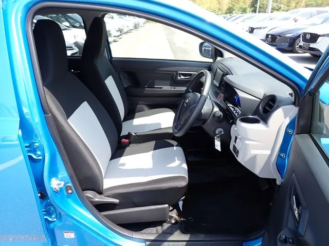 ミラ イース(ダイハツ)の車両写真