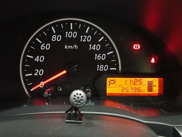 ニッサン マーチ