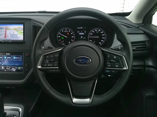 クロストレック（スバル）の車両写真