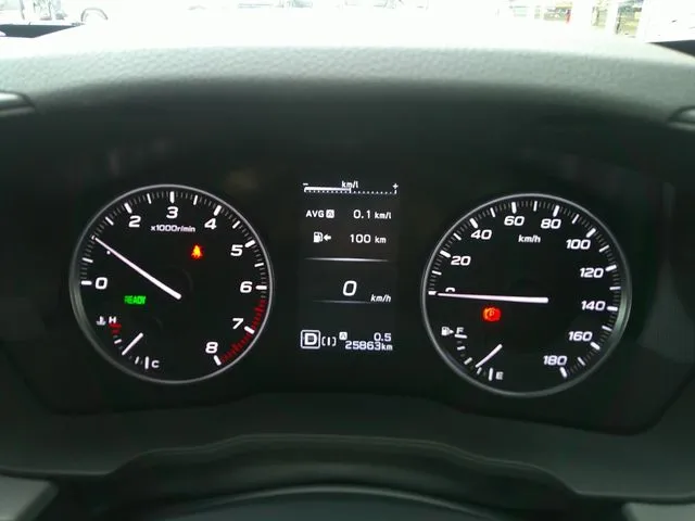 クロストレック（スバル）の車両写真