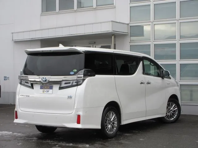 ヴェルファイア ハイブリッド 4WD(トヨタ)の車両写真