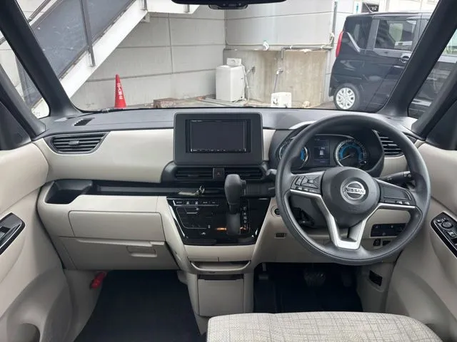 ニッサン ルークス