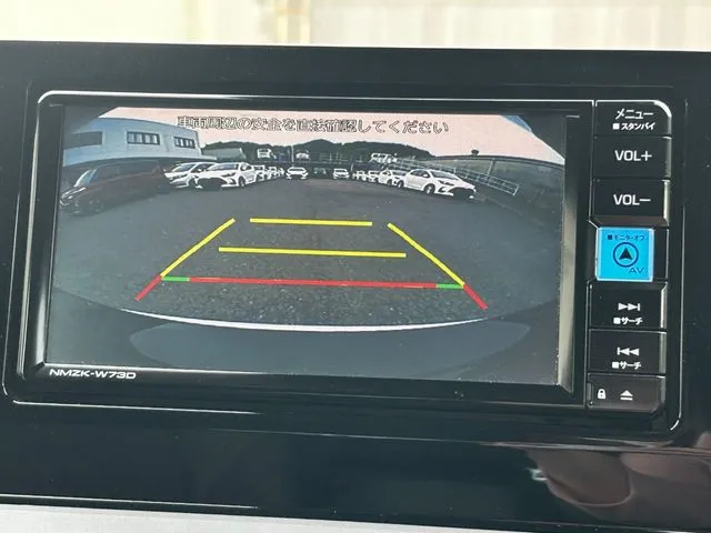 プリウス（トヨタ）の車両写真