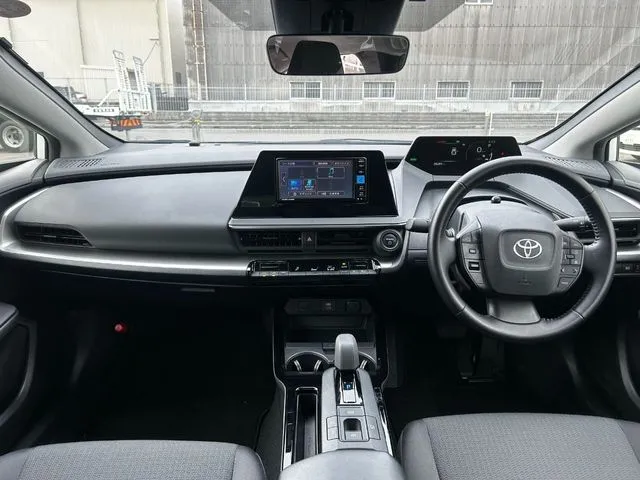 プリウス（トヨタ）の車両写真